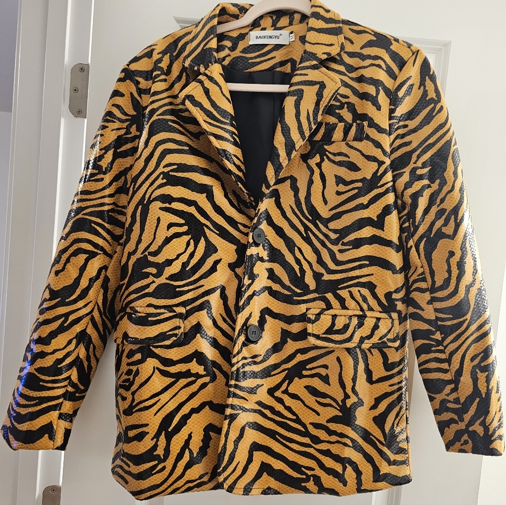 Zebra gold n black blazer